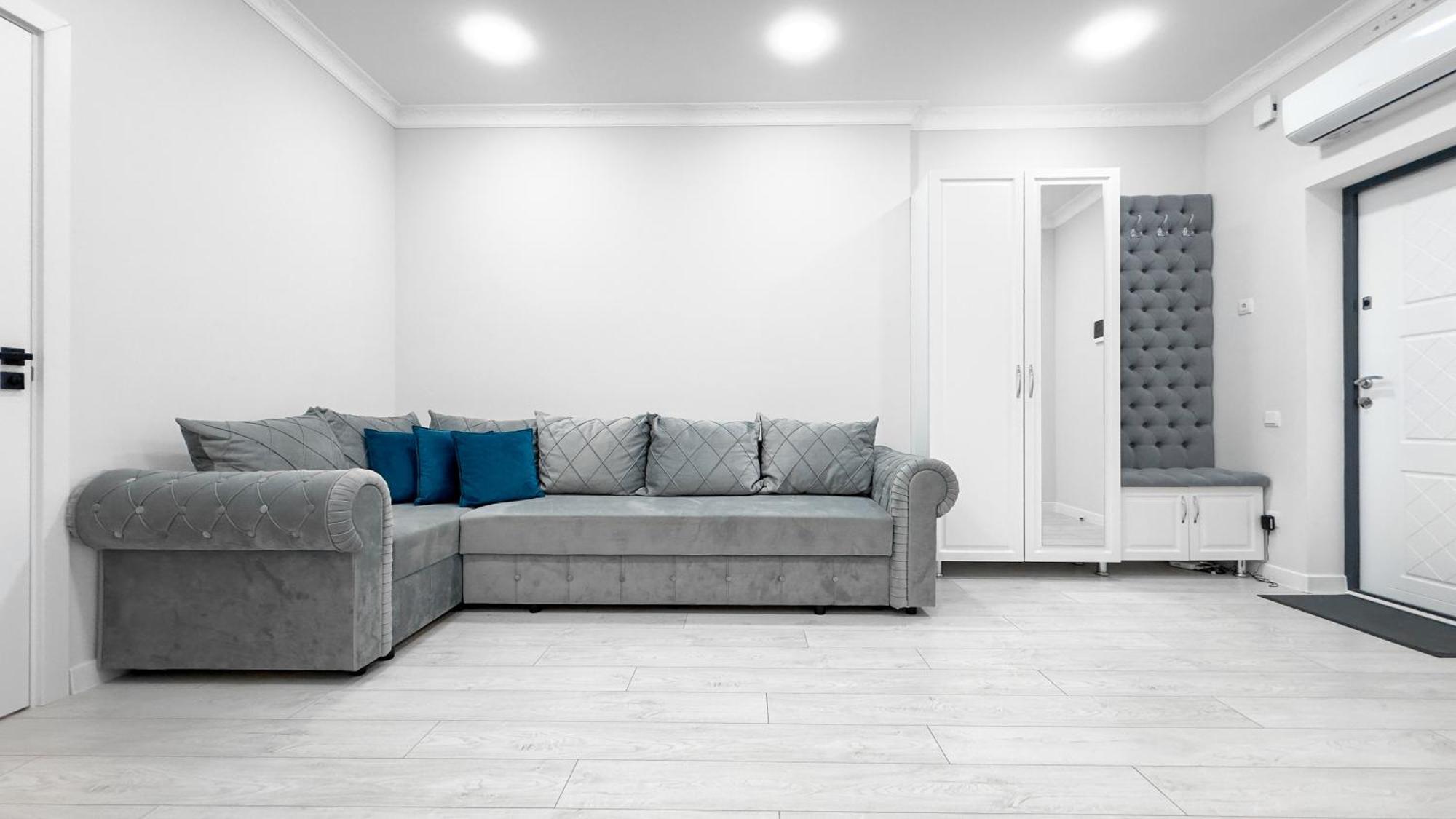 Luxury New Avram Iancu Apartments Chişinau Exteriör bild